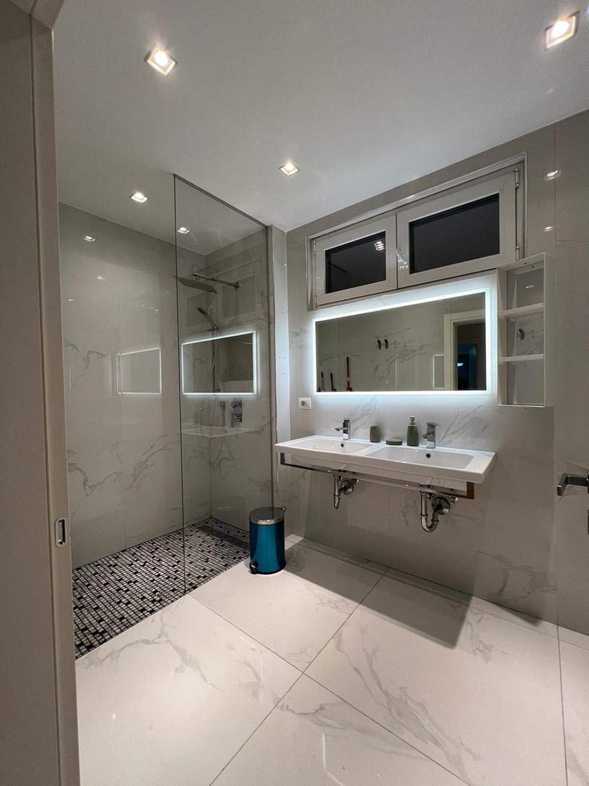 Tirana Loft Living Apartment ภายนอก รูปภาพ