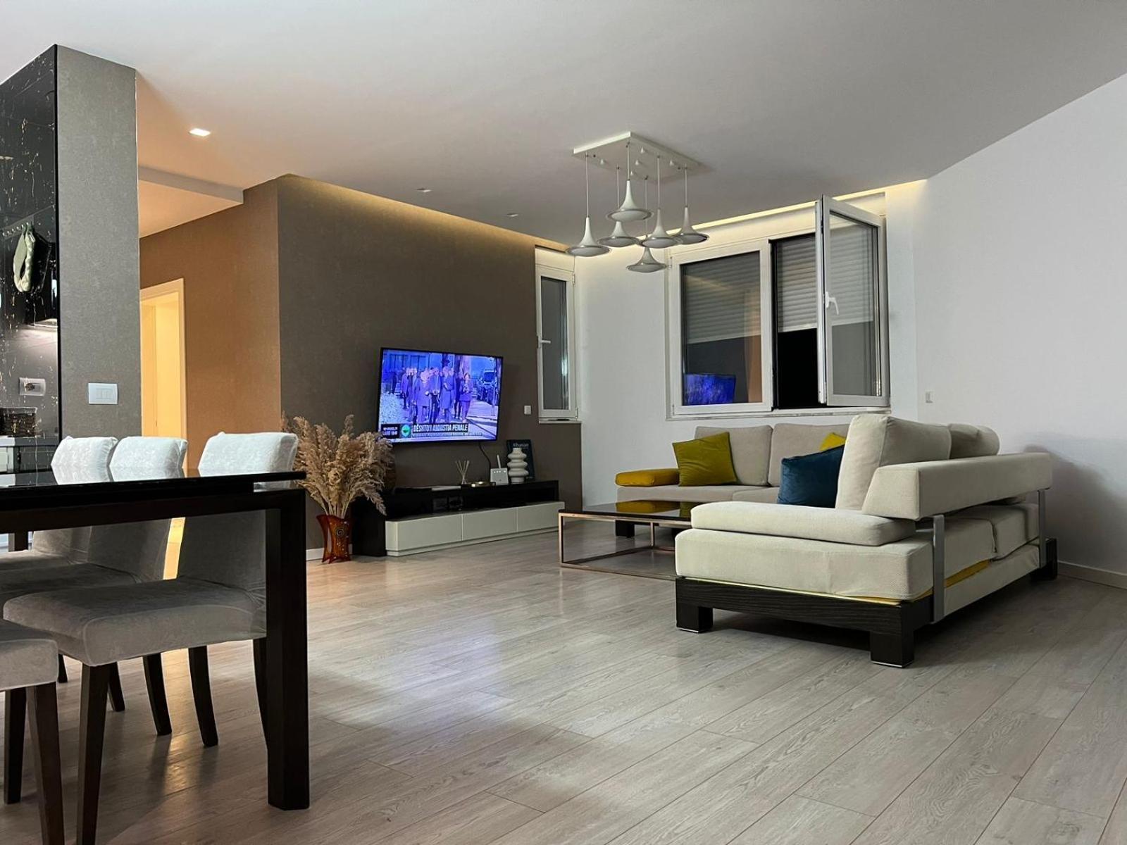 Tirana Loft Living Apartment ภายนอก รูปภาพ
