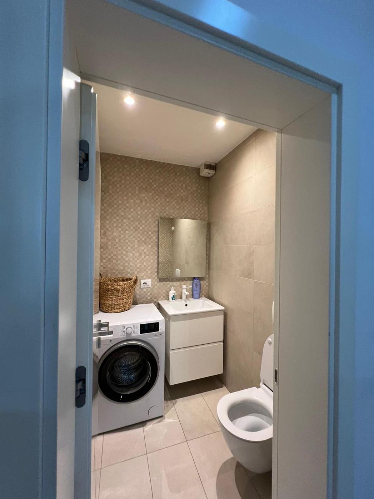 Tirana Loft Living Apartment ภายนอก รูปภาพ